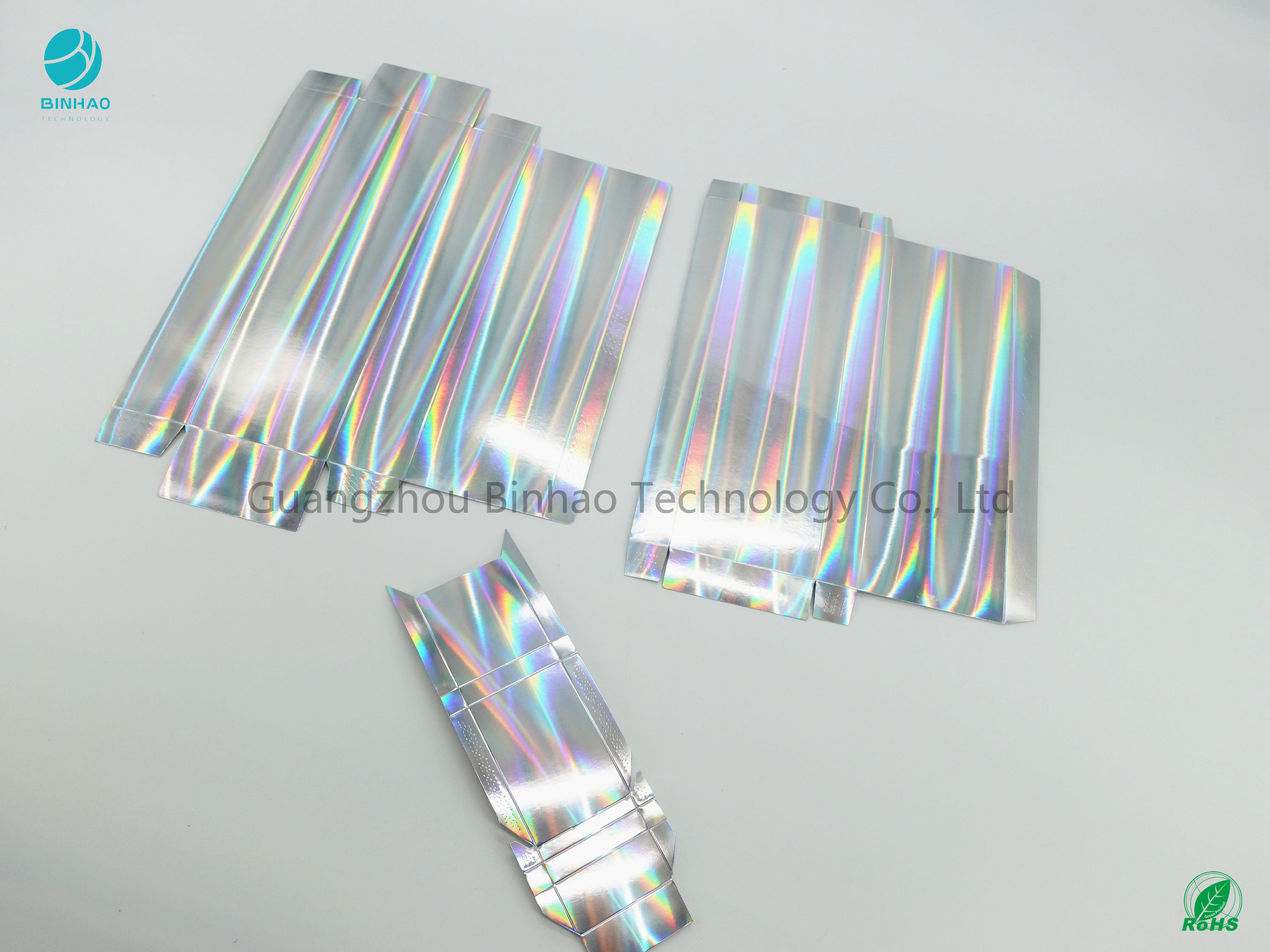 Случаи сигареты картона светя штемпелевать Hologram гладкости ≥200 поверхностный